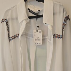 Zara White Shirt with Multicolor Trim